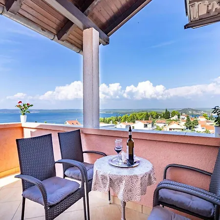 In Bilice Near Krka National Park Apartamento *