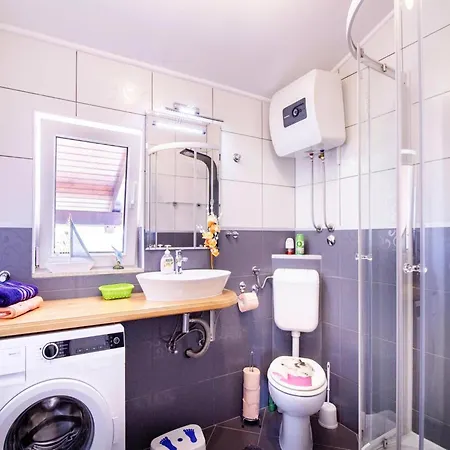 In Bilice Near Krka National Park شقة